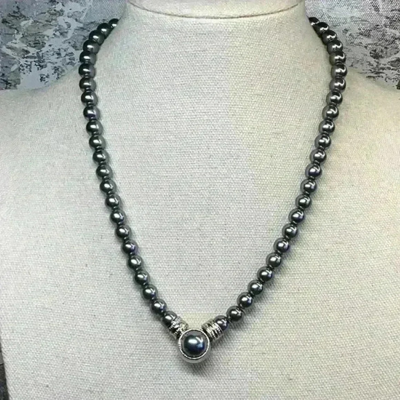 Grey Glass Pearl Necklace 2 Wearing Options with Rhinestones Vintage - Picture 2 of 5